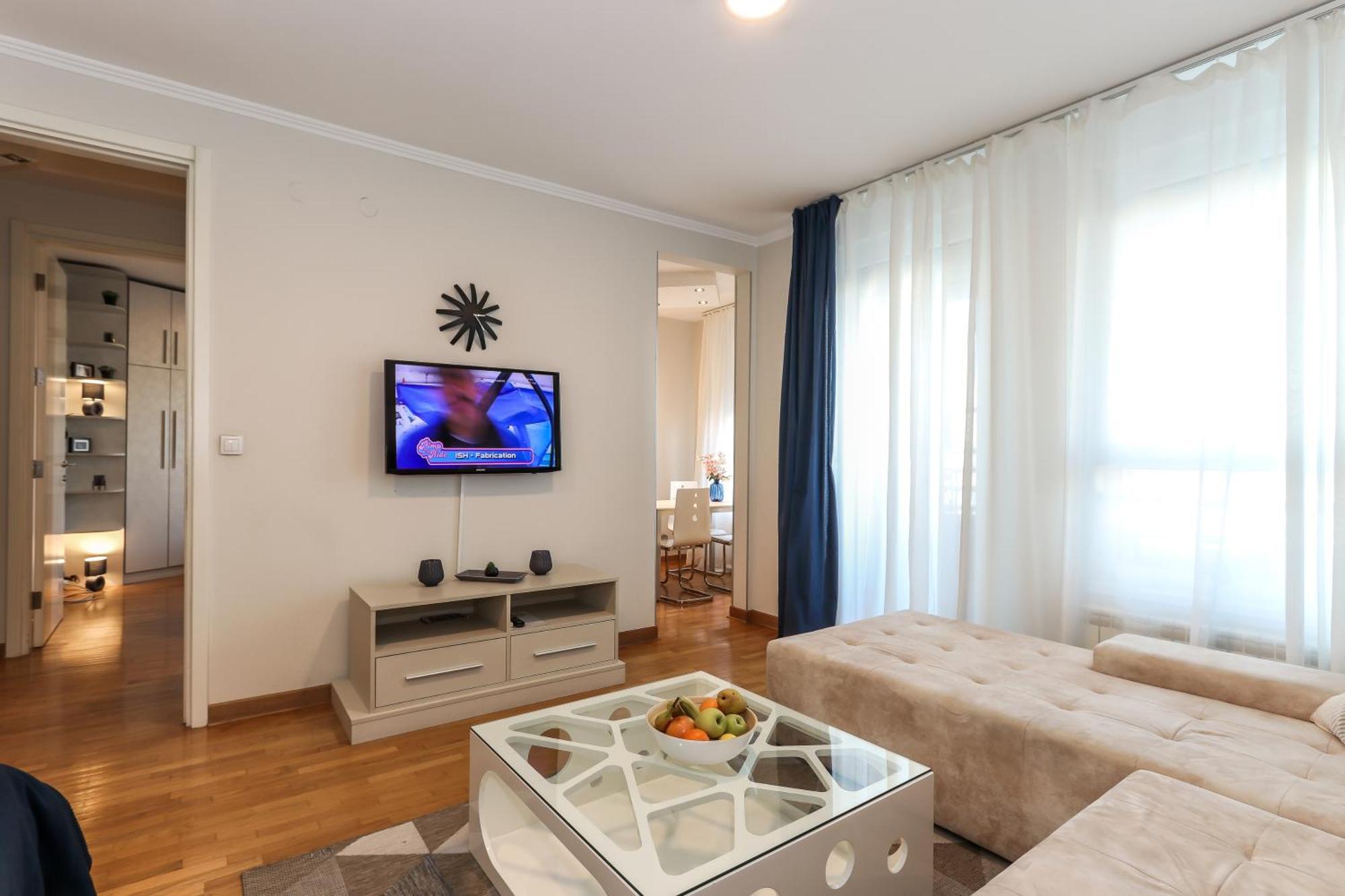 New Belgrade Apartments, Parking 5 Eur Per Day Dış mekan fotoğraf