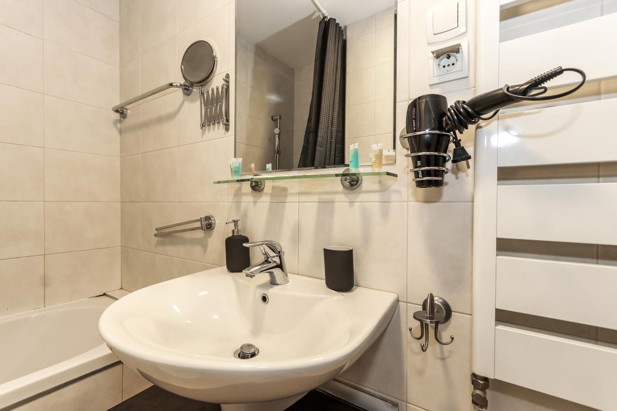 New Belgrade Apartments, Parking 5 Eur Per Day Dış mekan fotoğraf